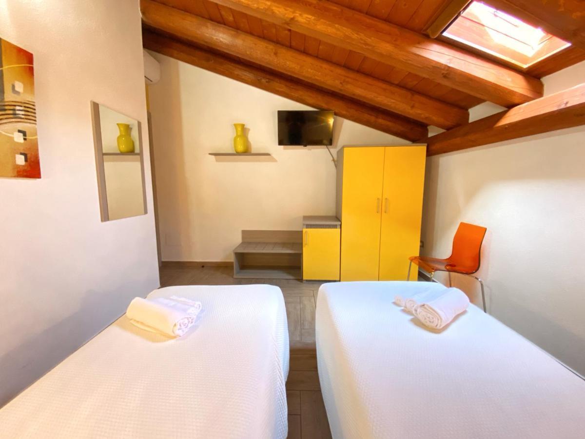 Gioia Guesthouse Cabras Luaran gambar